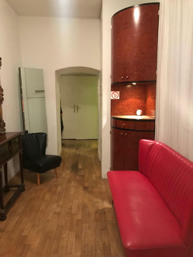 The Barts City Center - Self Check-In Виена Екстериор снимка