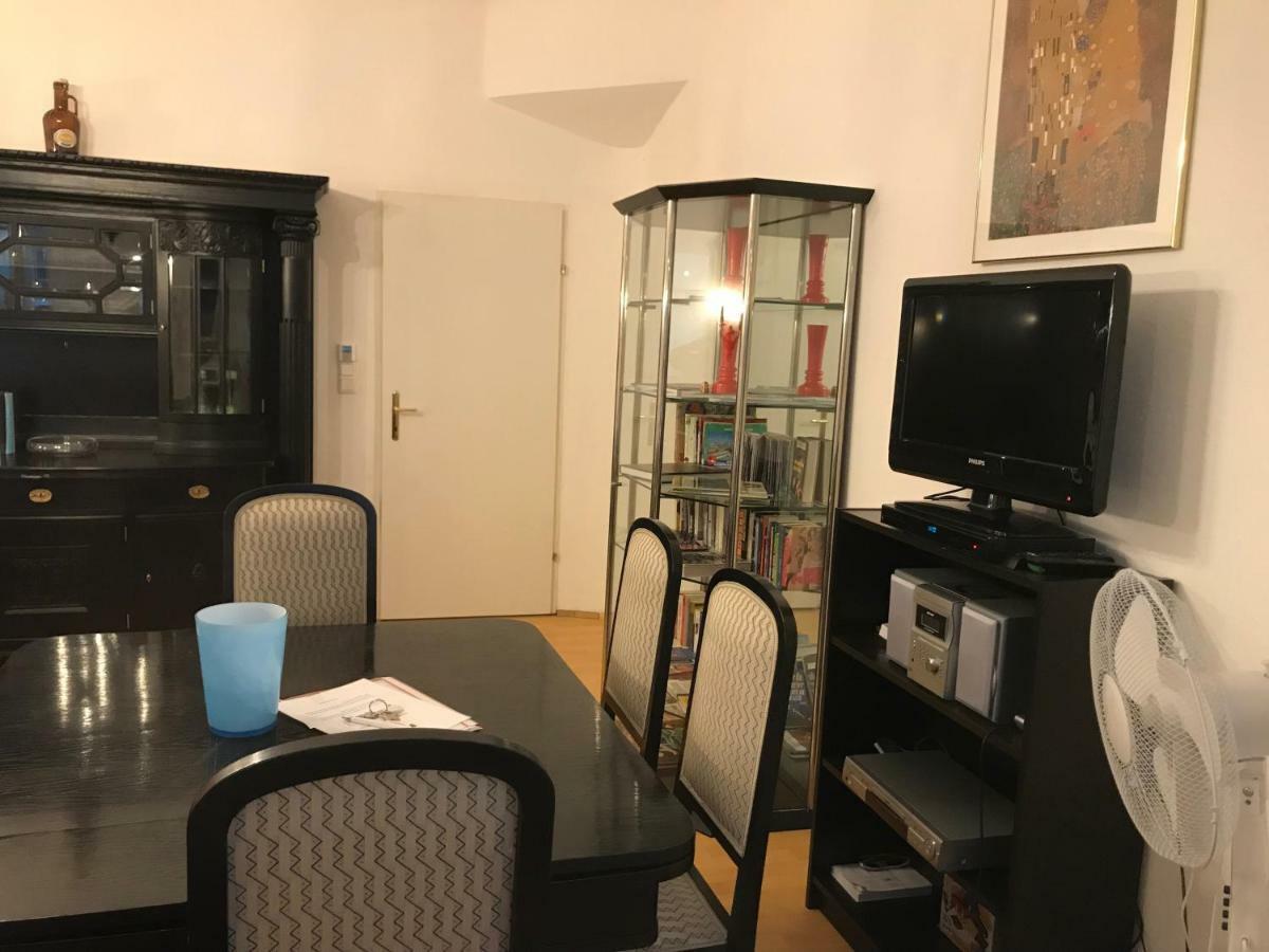 The Barts City Center - Self Check-In Виена Екстериор снимка